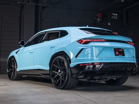 Used 2021 Lamborghini Urus AWD/4WD image 9