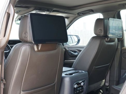 Used 2021 GMC Yukon Denali w/ Denali Ultimate Package AWD/4WD image 22