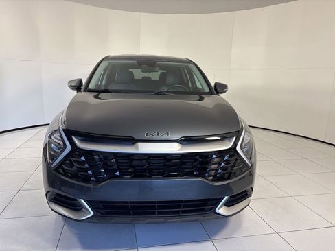 Used 2023 Kia Sportage EX image 8