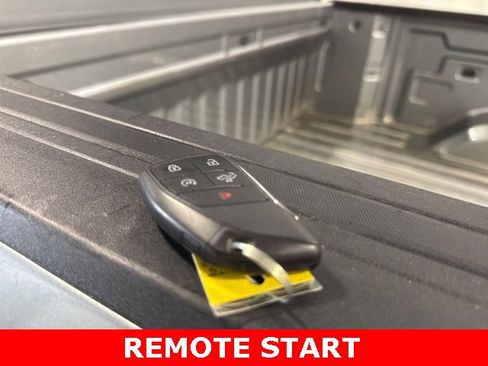 Used 2025 Chevrolet Silverado 2500 Custom w/ Custom Value Package image 22