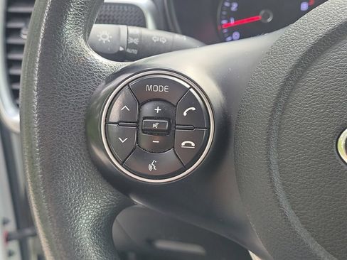 Used 2020 Kia Soul S FWD image 21