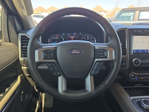 Used 2021 Ford Expedition XLT image 20
