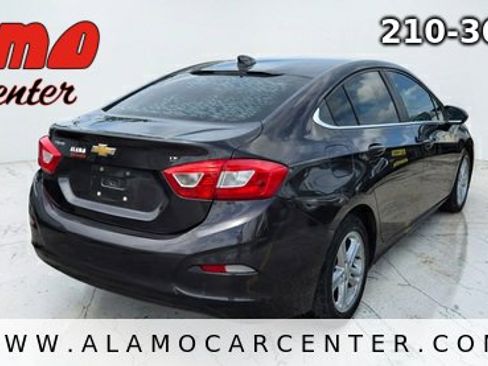Used 2016 Chevrolet Cruze LT FWD image 5
