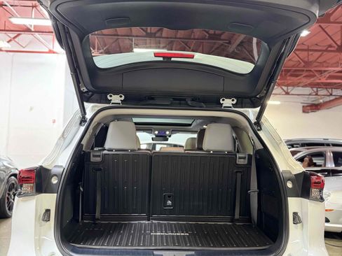 Used 2023 Toyota Highlander Platinum image 74