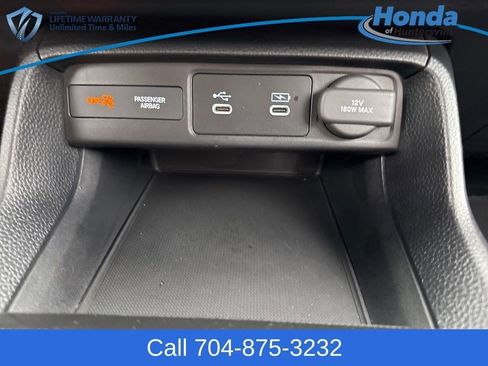 Used 2025 Honda Civic Sport image 27
