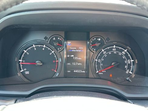 Used 2023 Toyota 4Runner SR5 Premium image 30