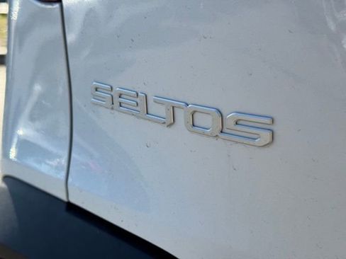 New 2026 Kia Seltos EX w/ EX Sunroof Package image 11