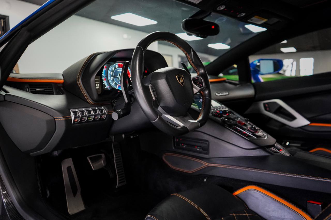 Used 2018 Lamborghini Aventador S AWD/4WD image 16