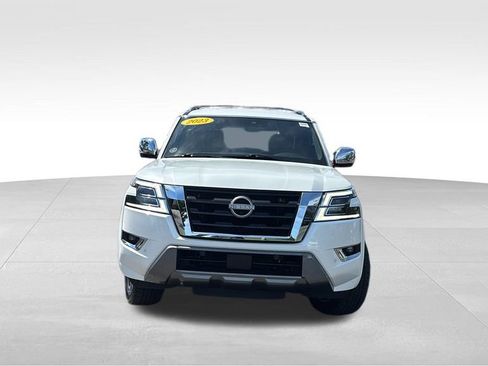 Used 2023 Nissan Armada Platinum w/ Captain's Chairs Package AWD/4WD image 2