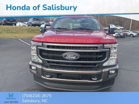 Used 2020 Ford F250 Lariat w/ Chrome Package image 2