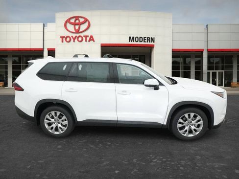 New 2026 Toyota Grand Highlander Limited image 21