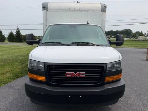 Used 2021 GMC Savana 3500 Extended w/ Power Convenience Package RWD image 3