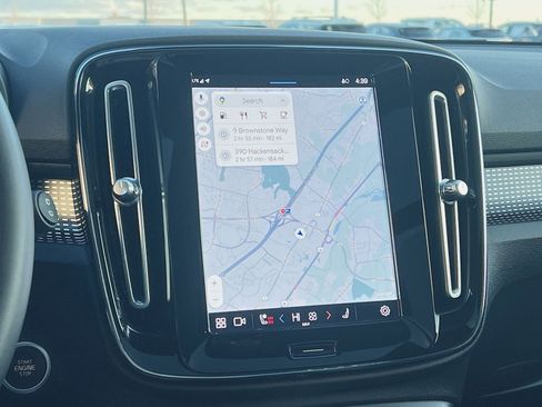 Used 2023 Volvo XC40 B5 Plus w/ Protection Package Premier image 20