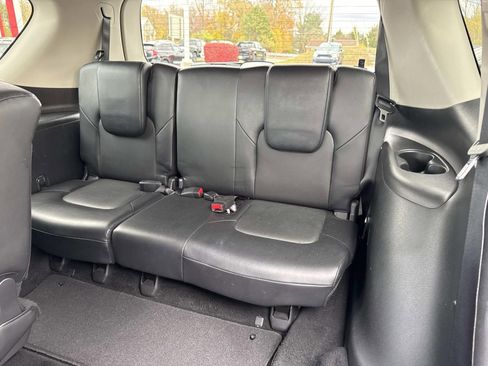 Used 2024 Nissan Armada SV image 27