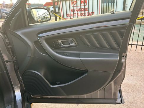 Used 2011 Ford Taurus Limited image 15