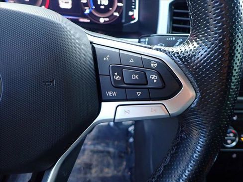 Used 2022 Volkswagen Atlas Cross Sport SEL Premium R-Line image 19