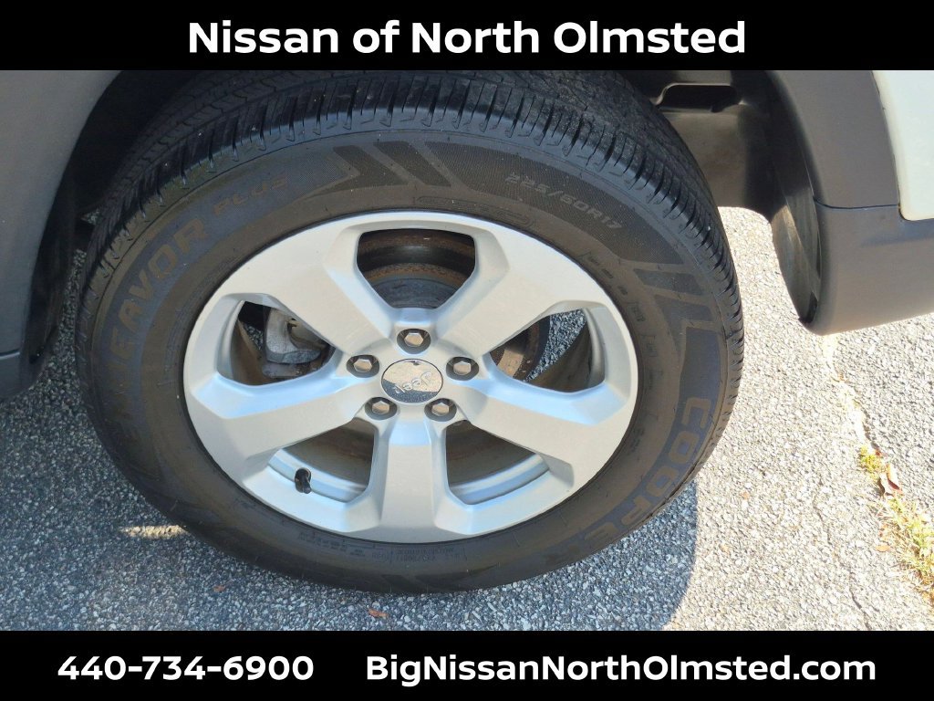Used 2019 Jeep Compass Latitude w/ Popular Equipment Group AWD/4WD image 28