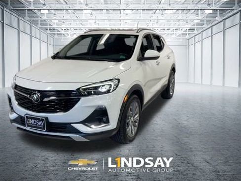 Used 2022 Buick Encore GX Essence w/ Experience Buick Package image 5