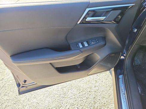 New 2026 Mitsubishi Outlander SE image 23