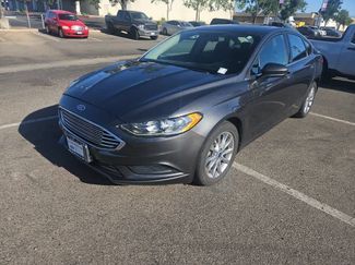 Used 2017 Ford Fusion SE FWD video 1