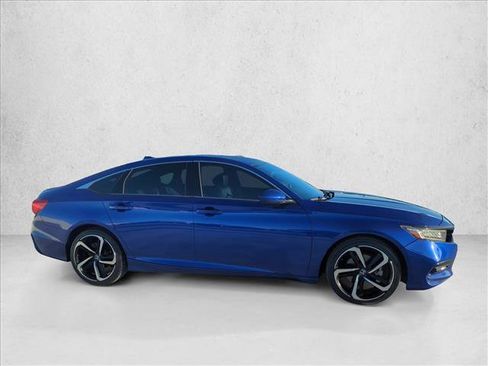 Used 2018 Honda Accord Sport image 5