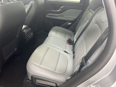 Used 2022 Lincoln Corsair AWD w/ Premium Package image 11