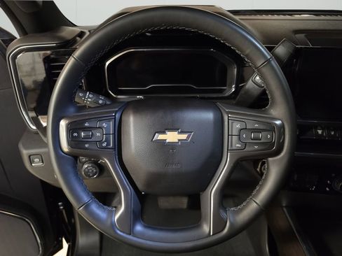 Used 2025 Chevrolet Silverado 3500 High Country w/ Technology Package image 10