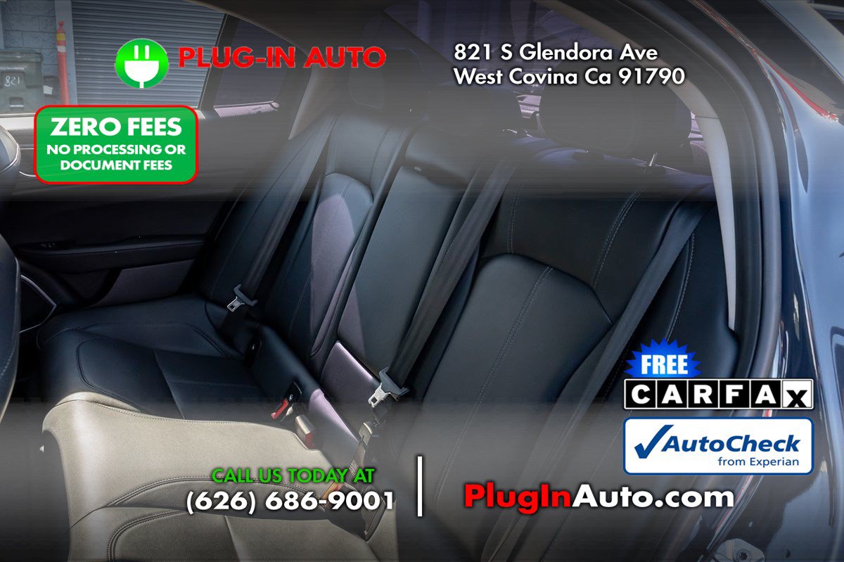 Used 2019 Alfa Romeo Giulia w/ Quick Order Package 22K Sport RWD image 13