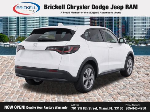 Used 2023 Honda HR-V LX image 4