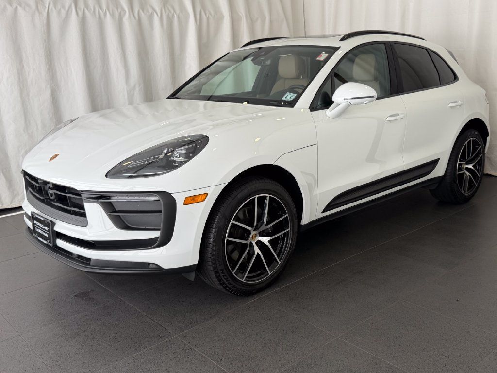 Certified 2026 Porsche Macan AWD/4WD 360° Tour