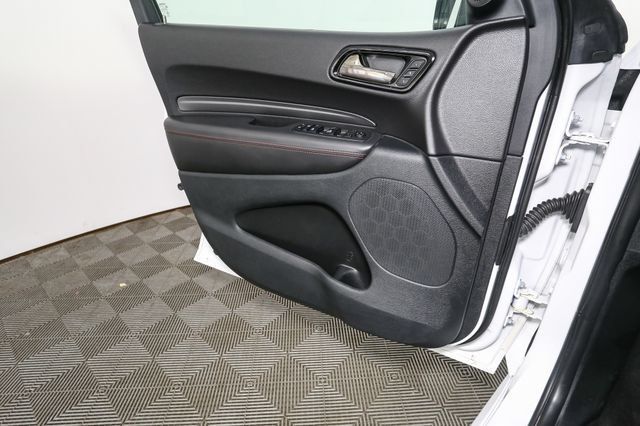 Used 2025 Dodge Durango R/T w/ Blacktop Package AWD/4WD image 45