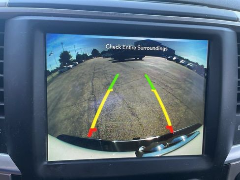 Used 2018 RAM 1500 Big Horn AWD/4WD image 9