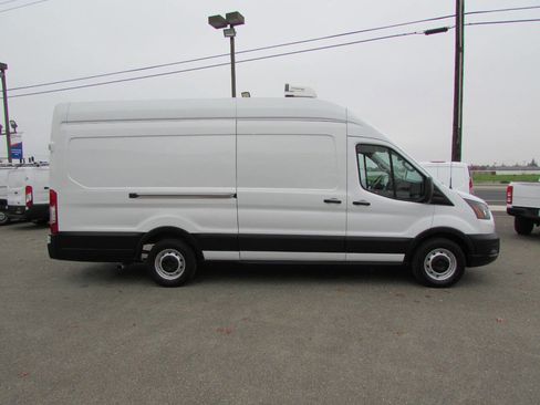 Used 2023 Ford Transit 250 148 High Roof Extended image 5