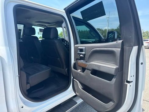 Used 2018 GMC Sierra 2500 Denali w/ Duramax Plus Package AWD/4WD image 13