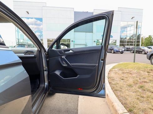 Used 2021 Volkswagen Tiguan S image 45