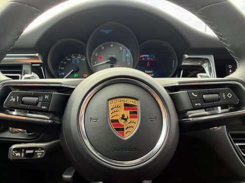 Used 2023 Porsche Macan S AWD/4WD image 30