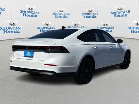 New 2025 Honda Accord SE image 3