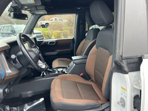 Used 2022 Ford Bronco Outer Banks image 13