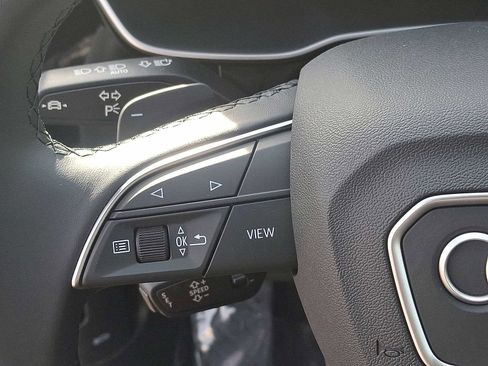 Used 2025 Audi Q3 2.0T Premium w/ Convenience Package image 17