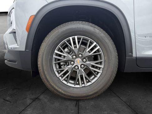 New 2026 Chevrolet Traverse LT w/ Driver Confidence Package image 14