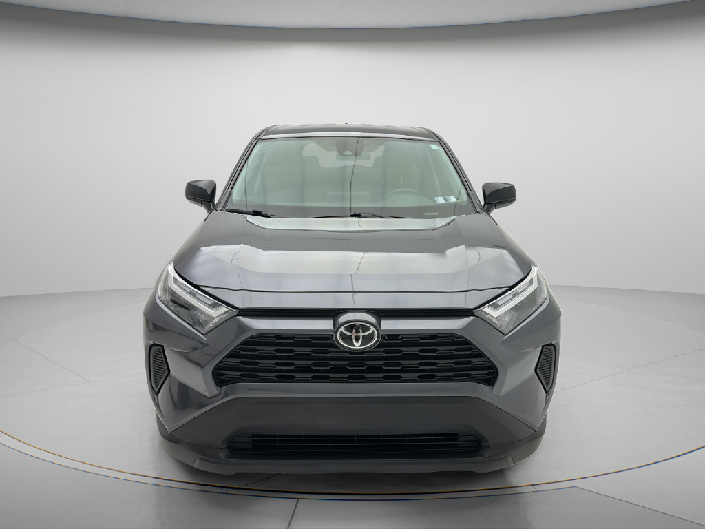 Used 2025 Toyota RAV4 LE AWD/4WD image 2