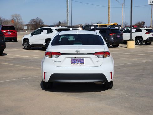 Used 2024 Toyota Corolla LE image 8