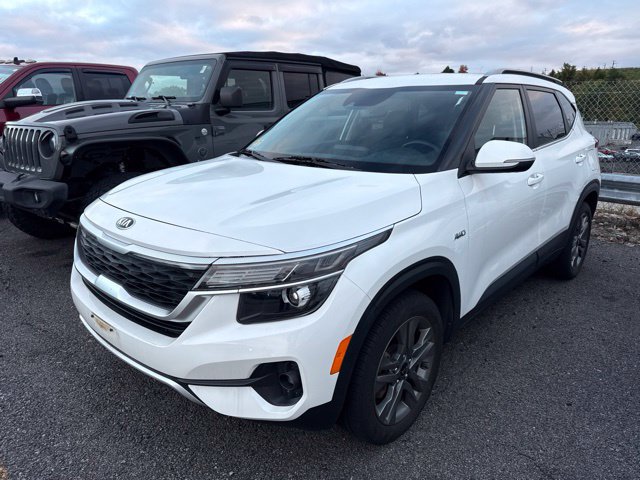 Used 2021 Kia Seltos S AWD/4WD image 1