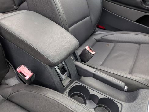 Used 2013 Volkswagen Eos Komfort FWD image 33
