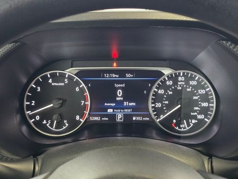 Used 2024 Nissan Sentra SV FWD image 23