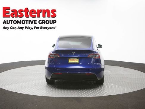 Used 2021 Tesla Model Y Long Range AWD/4WD image 32