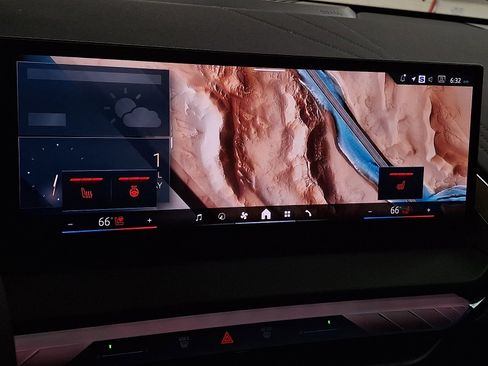 Used 2025 BMW X3 xDrive30i w/ M Sport Package image 13