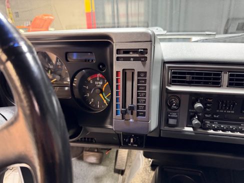 Used 1992 GMC Jimmy AWD/4WD image 60