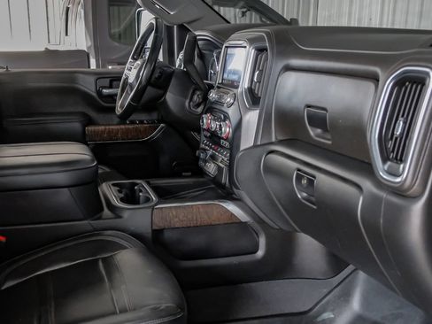 Used 2023 GMC Sierra 2500 Denali w/ Denali Black Diamond Edition AWD/4WD image 12