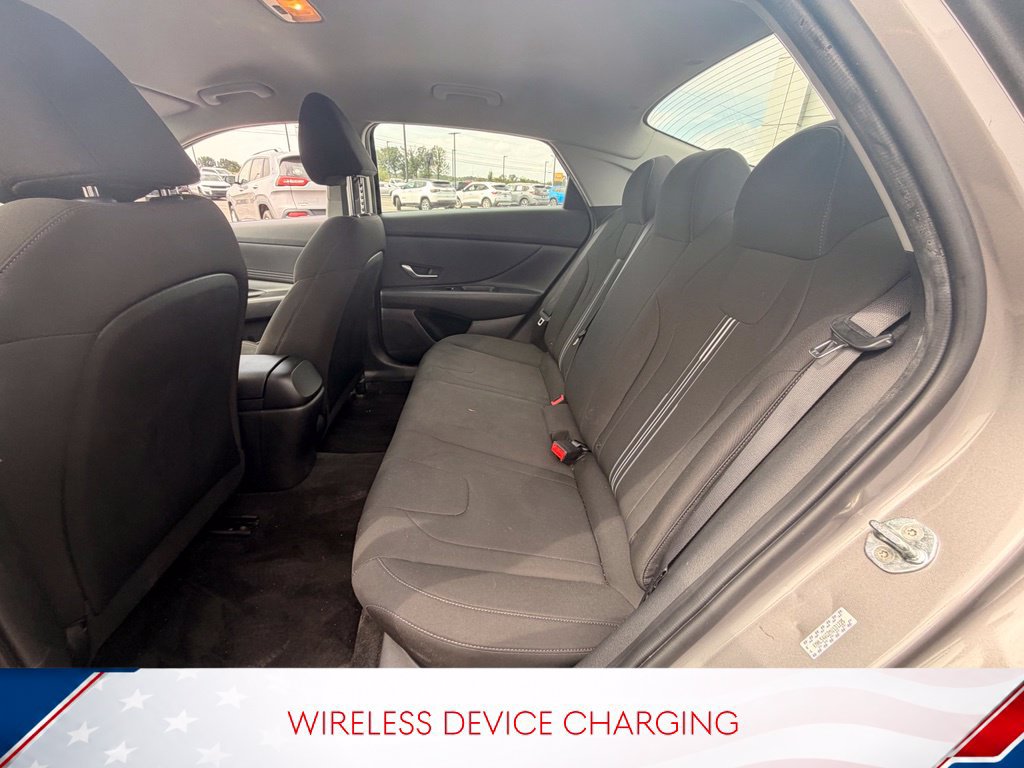 Used 2021 Hyundai Elantra SEL w/ Convenience Package FWD image 10